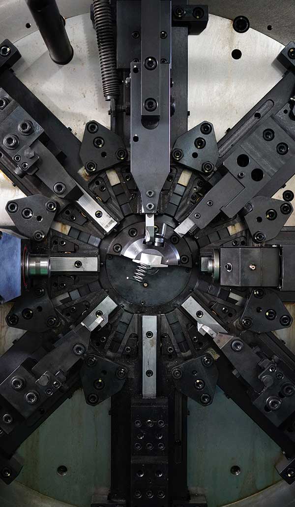 バネ製造シーン01